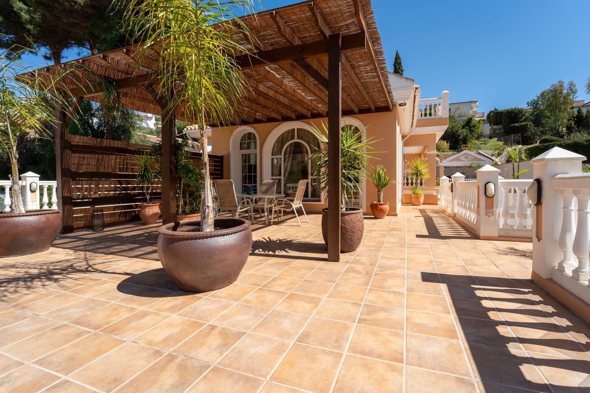 Chalet de 5 habitaciones en Mijas Costa en venta con piscina garaje - 1.499.000 € (Ref: 10041510)