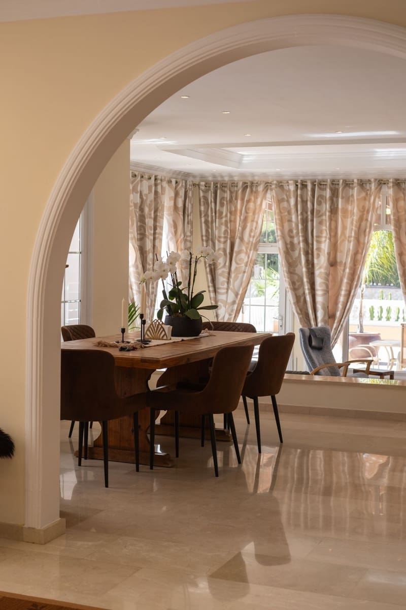 Chalet de 5 habitaciones en Mijas Costa en venta con piscina garaje - 1.499.000 € (Ref: 10041510)