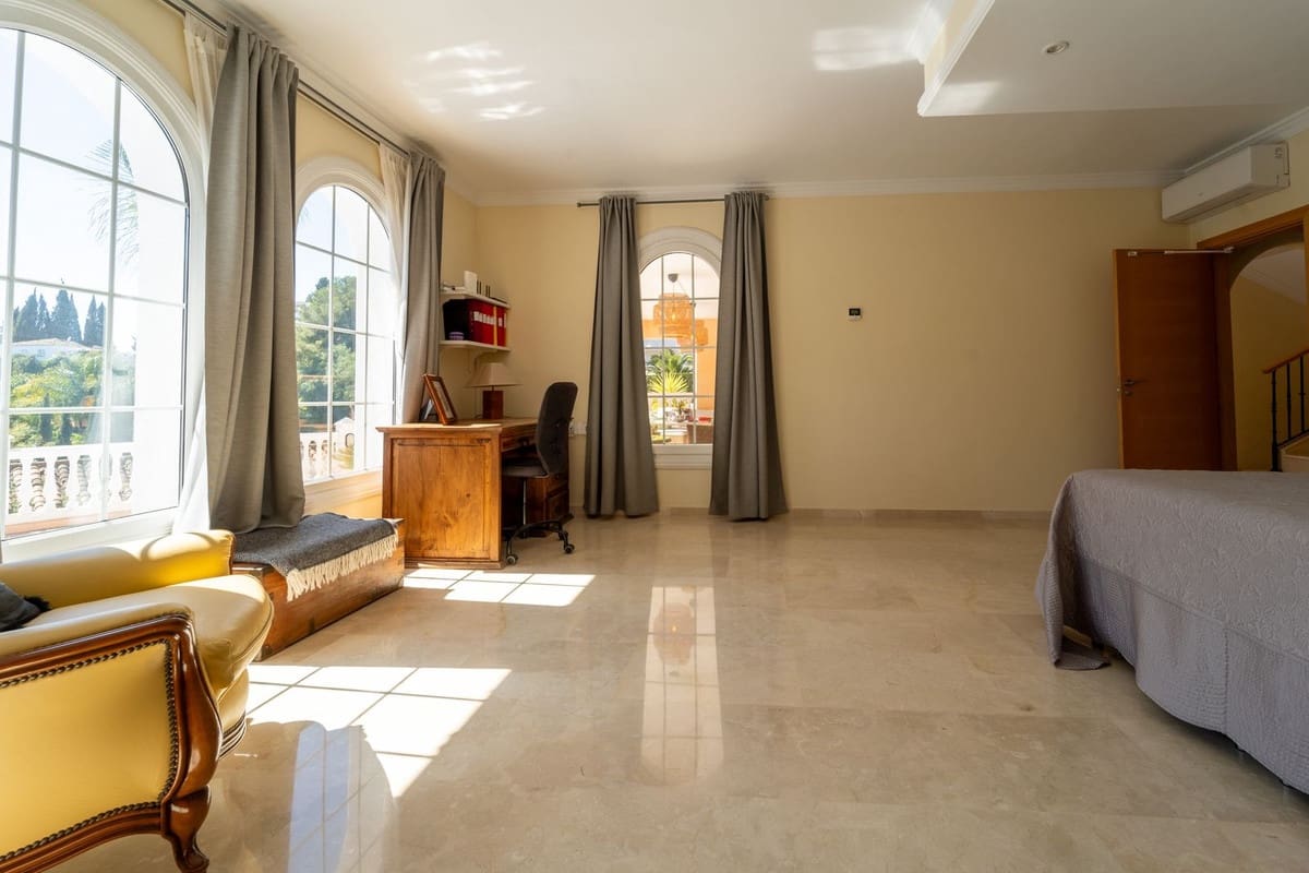 Chalet de 5 habitaciones en Mijas Costa en venta con piscina garaje - 1.499.000 € (Ref: 10041510)