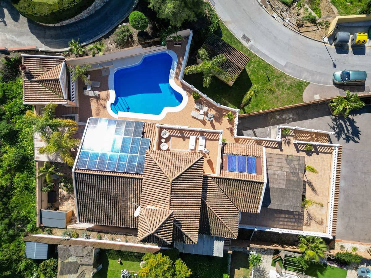 Chalet de 5 habitaciones en Mijas Costa en venta con piscina garaje - 1.499.000 € (Ref: 10041510)