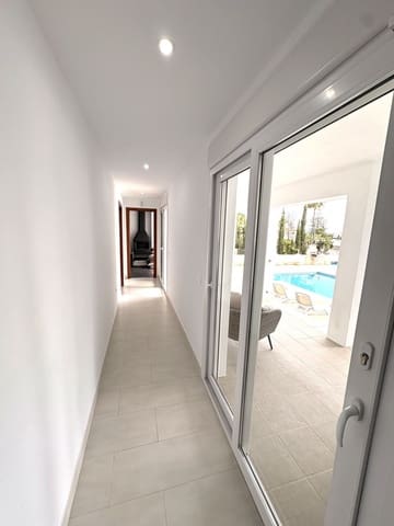 6 soveværelse Villa til salg i Mijas Costa, Mijas med swimmingpool garage - € 1.495.000 (Ref: 10041511)