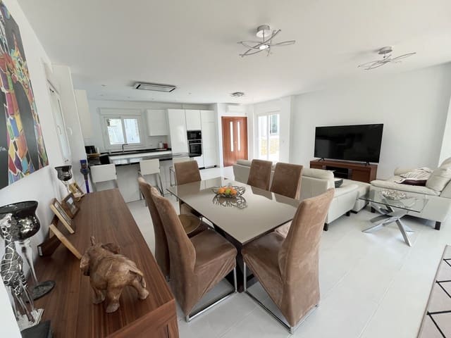6 soveværelse Villa til salg i Mijas Costa, Mijas med swimmingpool garage - € 1.495.000 (Ref: 10041511)