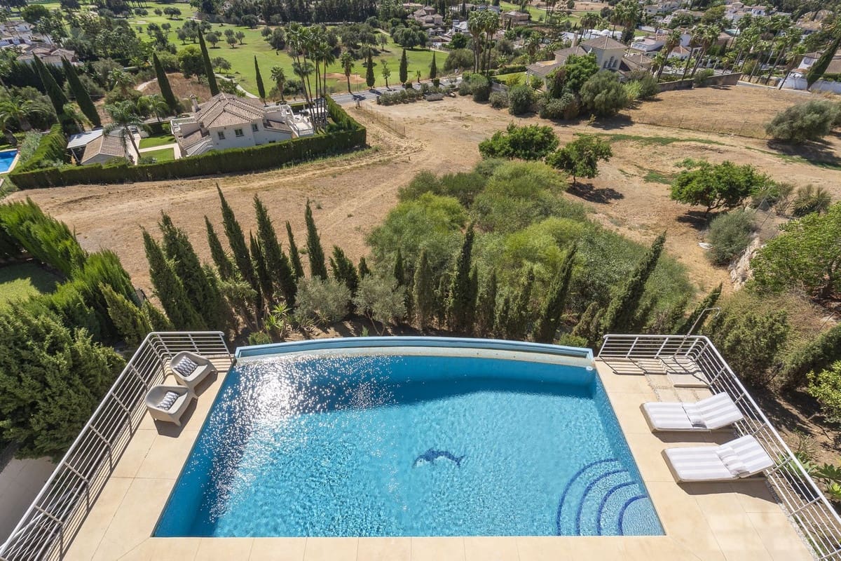 6 bedroom Villa for sale in Mijas with pool - € 1,790,000 (Ref: 10041513)