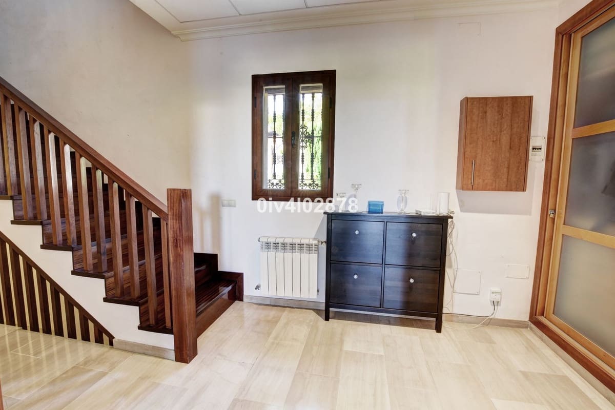 6 bedroom Villa for sale in Benalmadena Costa with pool garage - € 1,790,000 (Ref: 10041514)