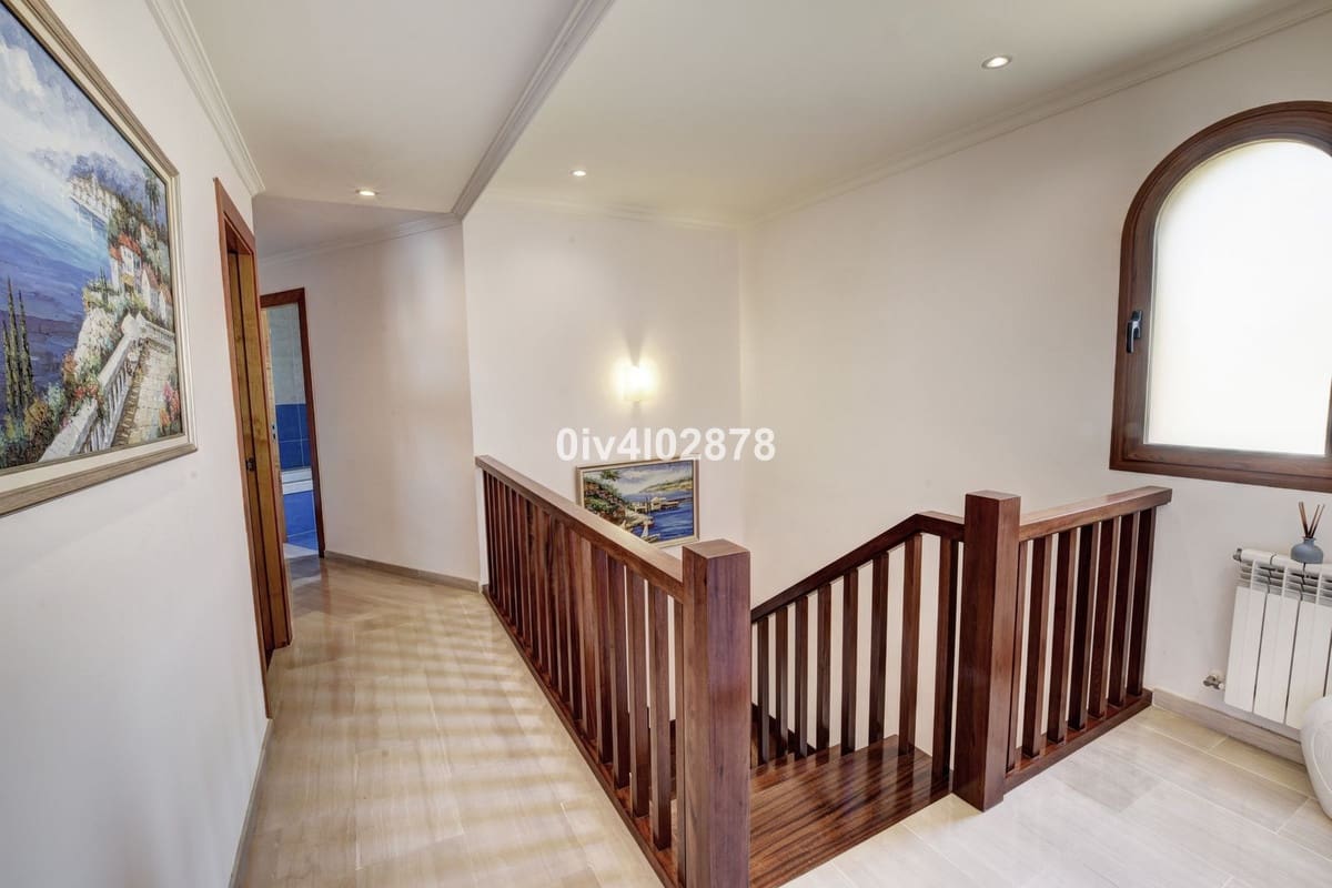 6 bedroom Villa for sale in Benalmadena Costa with pool garage - € 1,790,000 (Ref: 10041514)