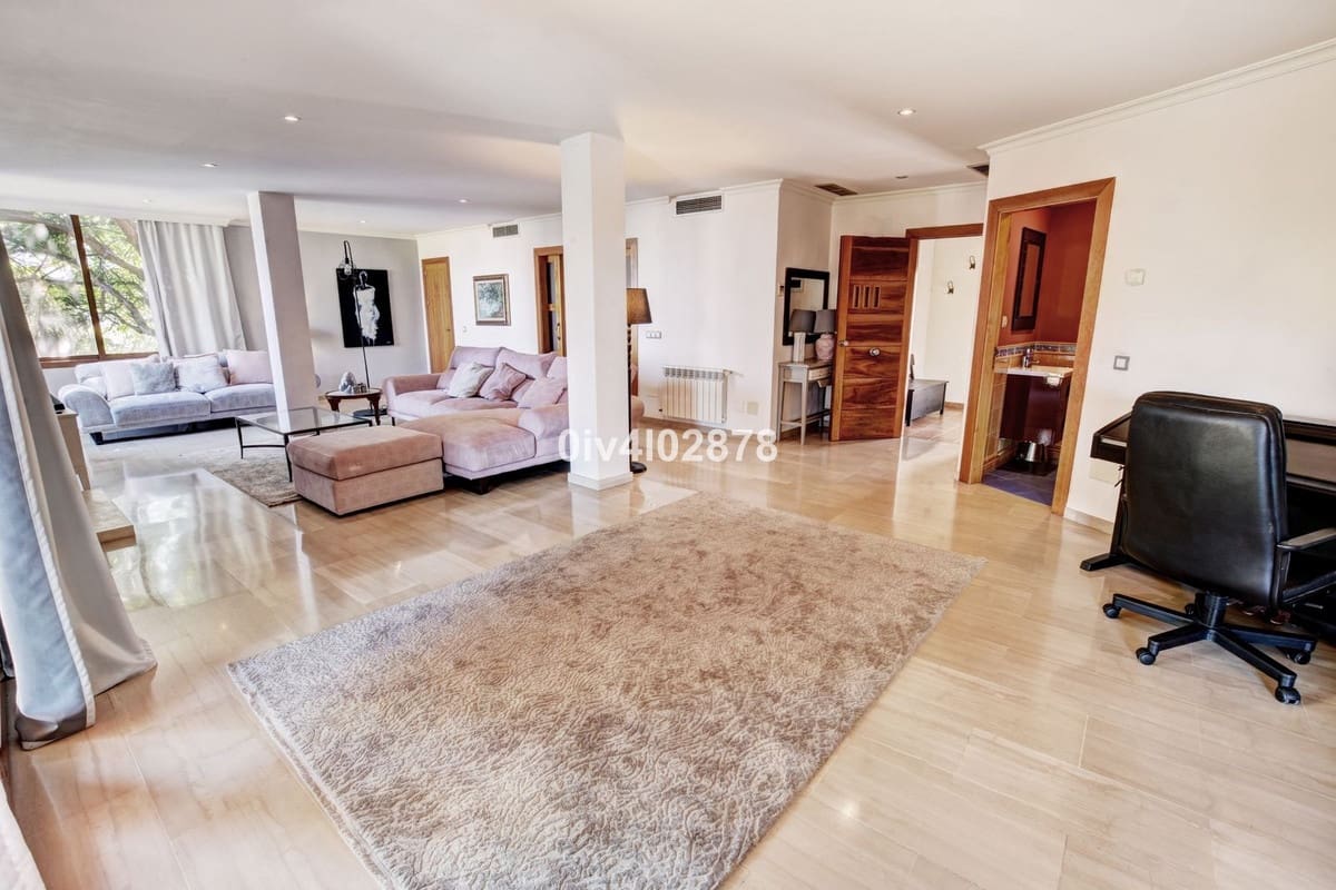 6 Zimmer Villa zu verkaufen in Benalmadena Costa mit Pool Garage - 1.790.000 € (Ref: 10041514)