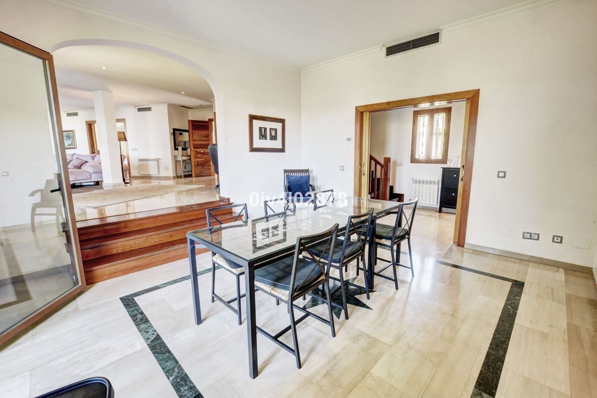 6 Zimmer Villa zu verkaufen in Benalmadena Costa mit Pool Garage - 1.790.000 € (Ref: 10041514)