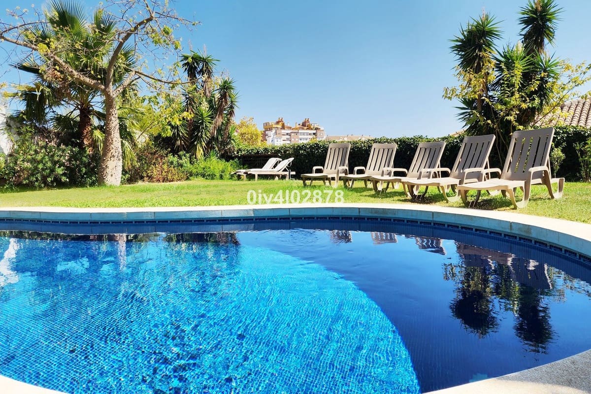 6 Zimmer Villa zu verkaufen in Benalmadena Costa mit Pool Garage - 1.790.000 € (Ref: 10041514)