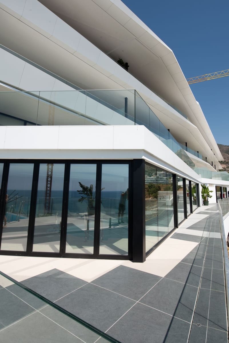 3 bedroom Apartment for sale in Benalmadena with pool garage - € 1,785,000 (Ref: 10041515)