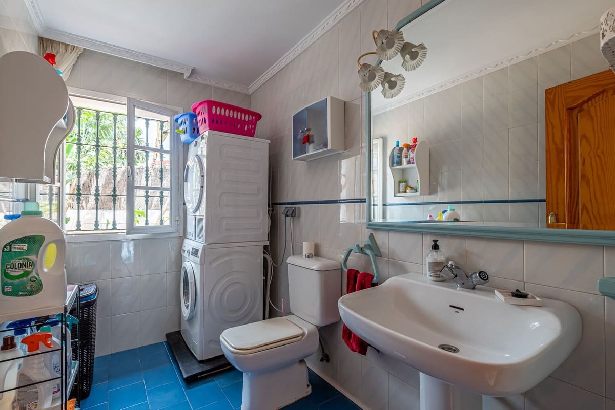 6 bedroom Villa for sale in Arroyo de la Miel with pool garage - € 1,750,000 (Ref: 10041516)