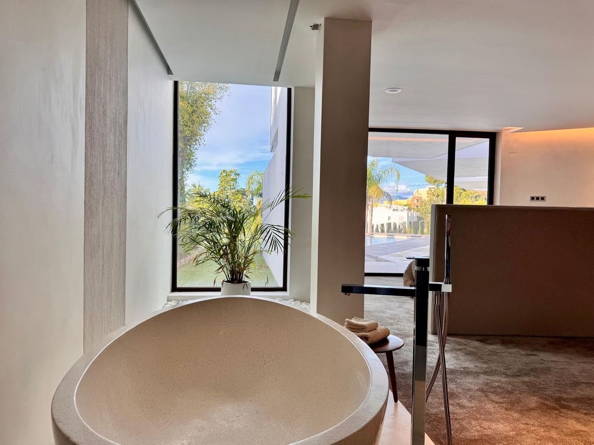 Chalet de 3 habitaciones en Fuengirola en venta con piscina garaje - 1.750.000 € (Ref: 10041518)