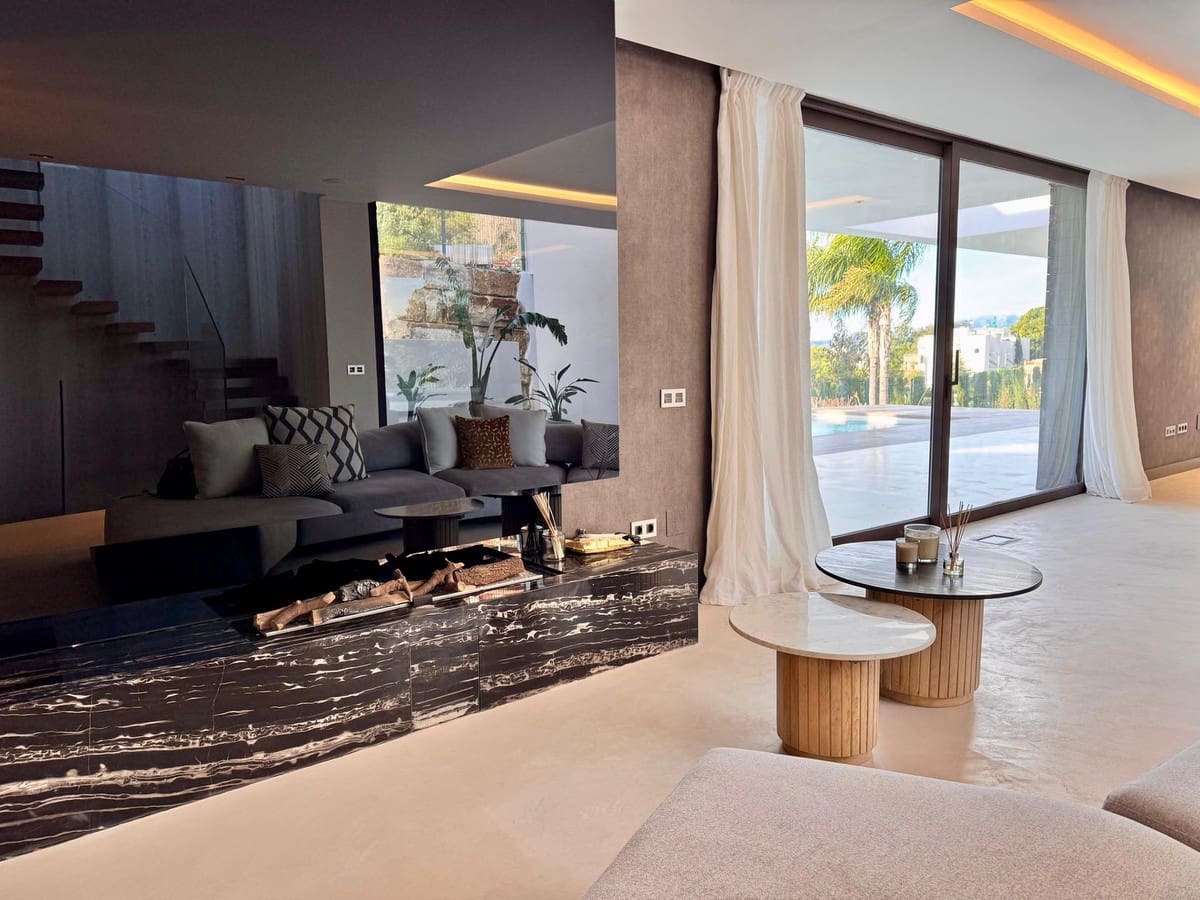 Chalet de 3 habitaciones en Fuengirola en venta con piscina garaje - 1.750.000 € (Ref: 10041518)