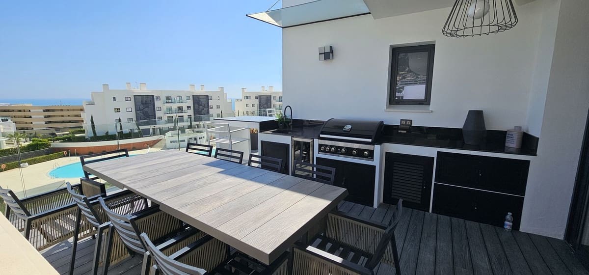 3 sovrum Lägenhet till salu i Fuengirola med pool garage - 1 675 000 € (Ref: 10041520)
