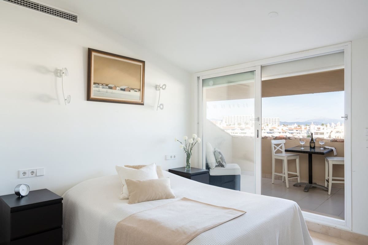 3 slaapkamer Appartement te koop in Benalmadena met zwembad garage - € 1.975.000 (Ref: 10041524)