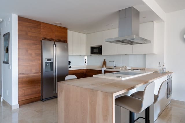 3 sovrum Lägenhet till salu i Benalmádena med pool garage - 1 975 000 € (Ref: 10041524)