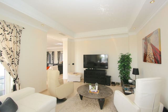 4 soveværelse Villa til salg i Mijas med swimmingpool garage - € 1.850.000 (Ref: 10041526)
