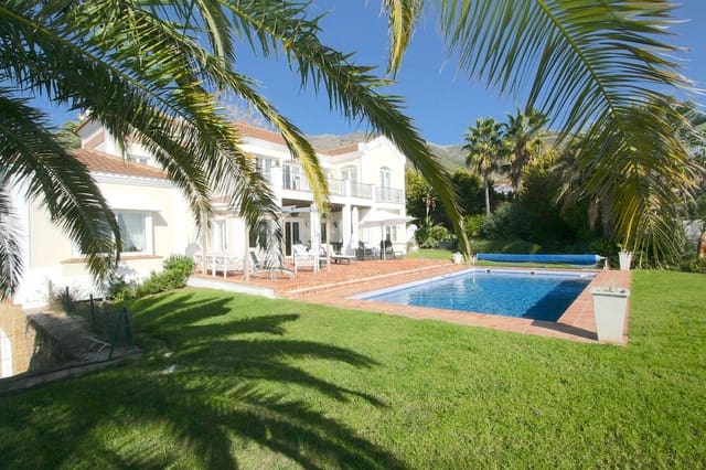 4 soveværelse Villa til salg i Mijas med swimmingpool garage - € 1.850.000 (Ref: 10041526)
