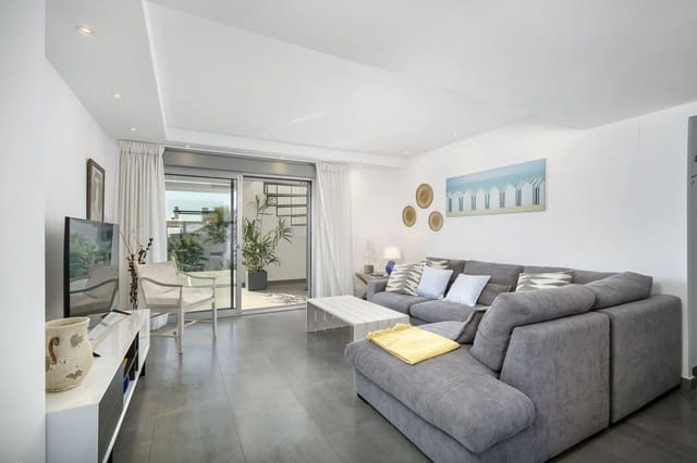 2 sovrum Lägenhet till salu i Estepona med pool garage - 675 000 € (Ref: 10041654)