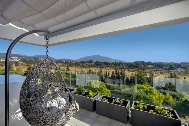 2 sovrum Lägenhet till salu i Estepona med pool garage - 675 000 € (Ref: 10041654)