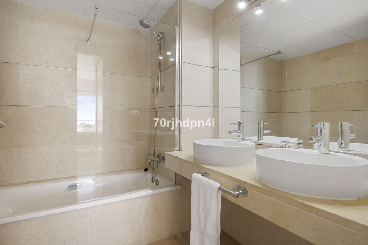 3 makuuhuone Huoneisto myytävänä paikassa Estepona mukana 
autotalli - 650 000 € (Ref: 10041655)