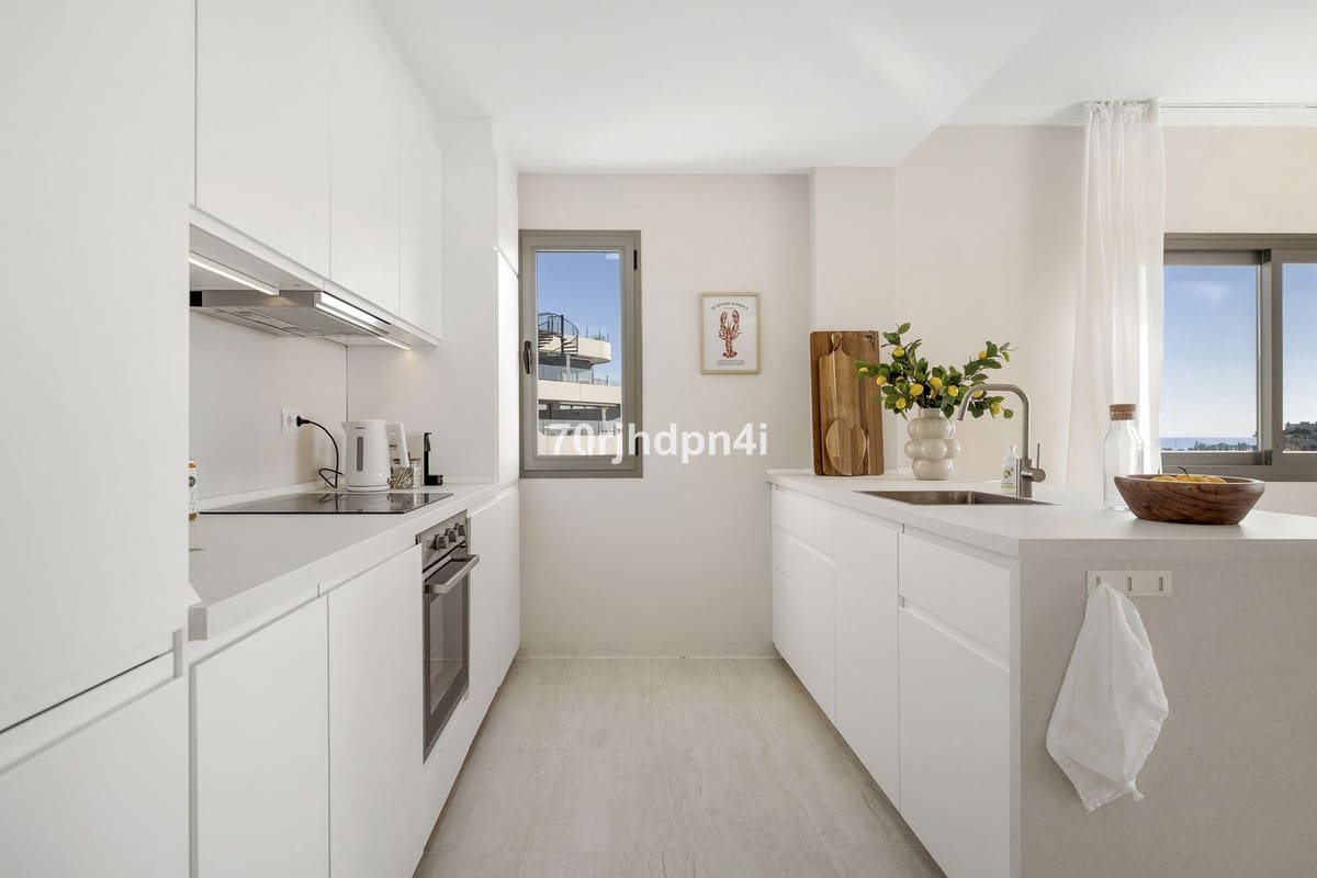 3 makuuhuone Huoneisto myytävänä paikassa Estepona mukana 
autotalli - 650 000 € (Ref: 10041655)