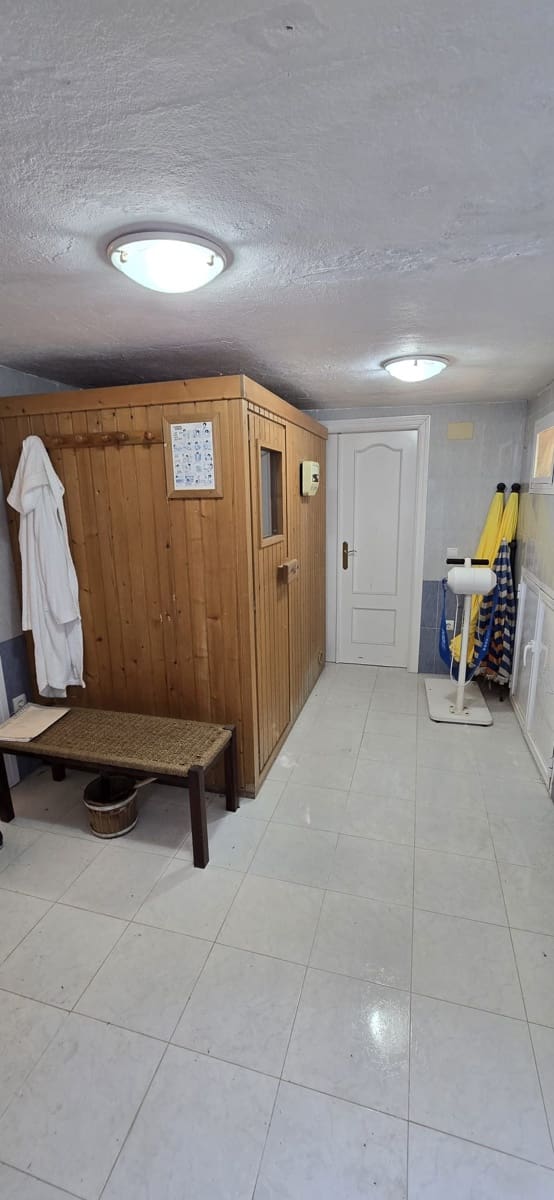 6 slaapkamer Villa te koop in Pinos de Alhaurin met zwembad garage - € 1.280.000 (Ref: 10041656)