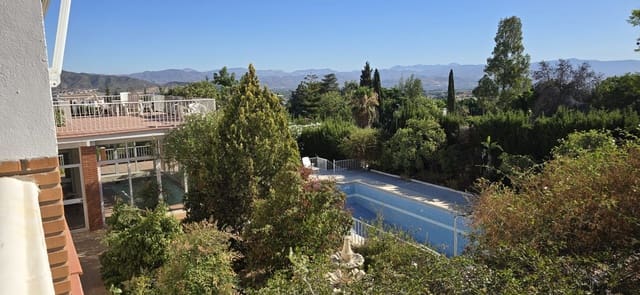 6 slaapkamer Villa te koop in Pinos de Alhaurin, Alhaurín de la Torre met zwembad garage - € 1.280.000 (Ref: 10041656)
