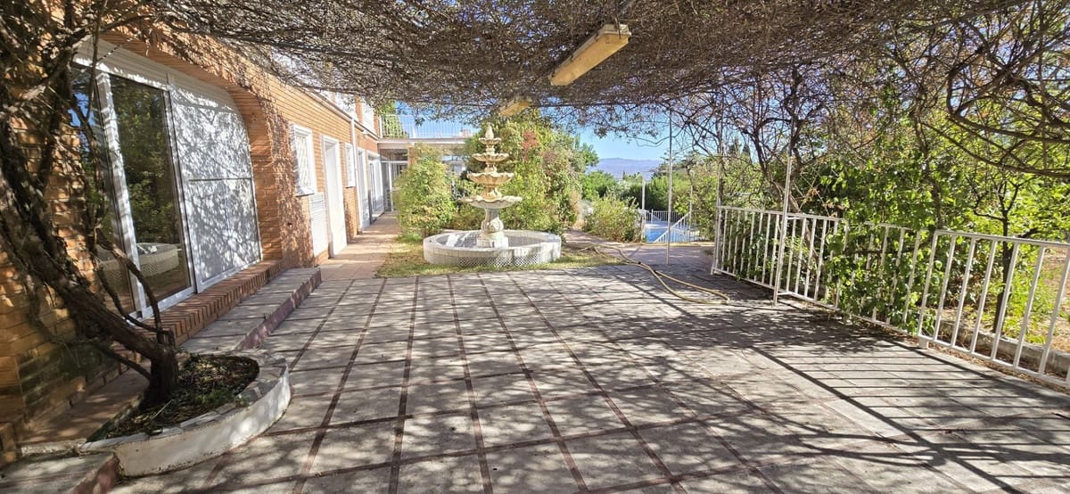6 slaapkamer Villa te koop in Pinos de Alhaurin met zwembad garage - € 1.280.000 (Ref: 10041656)