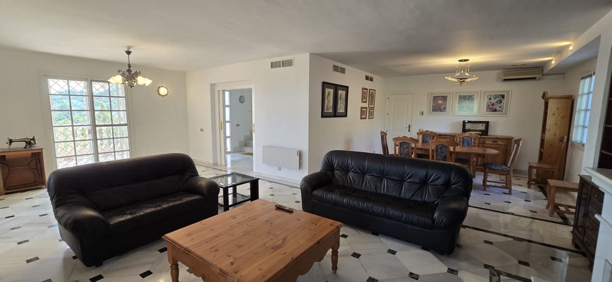 6 slaapkamer Villa te koop in Pinos de Alhaurin met zwembad garage - € 1.280.000 (Ref: 10041656)