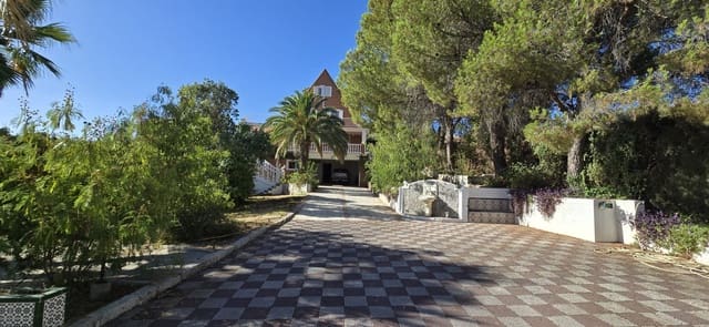 6 slaapkamer Villa te koop in Pinos de Alhaurin, Alhaurín de la Torre met zwembad garage - € 1.280.000 (Ref: 10041656)