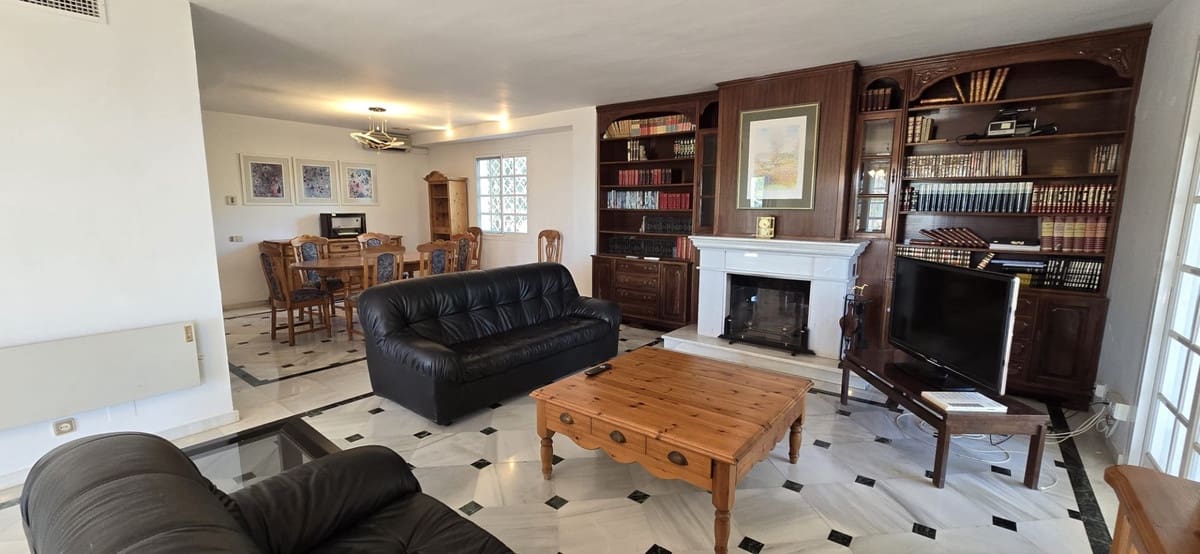 6 slaapkamer Villa te koop in Pinos de Alhaurin met zwembad garage - € 1.280.000 (Ref: 10041656)