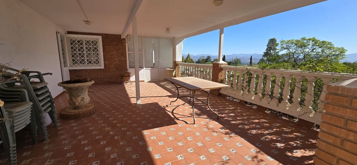 6 slaapkamer Villa te koop in Pinos de Alhaurin met zwembad garage - € 1.280.000 (Ref: 10041656)