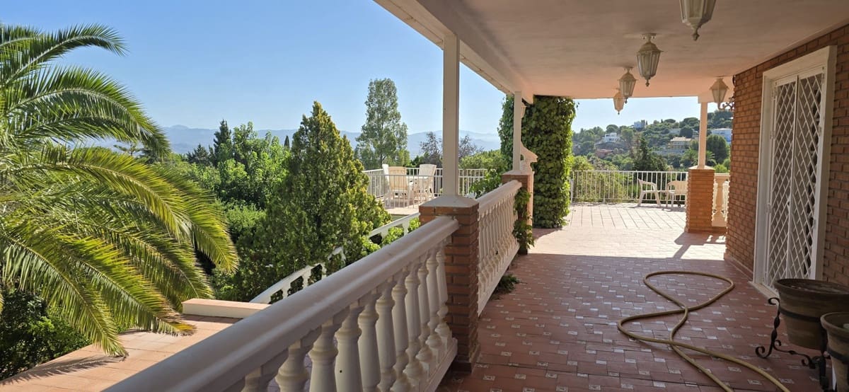 6 slaapkamer Villa te koop in Pinos de Alhaurin met zwembad garage - € 1.280.000 (Ref: 10041656)
