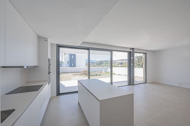 4 sypialnia Dom na sprzedaż w Nueva Atalaya, Estepona z basenem garażem - 1 065 000 € (Ref: 10041657)