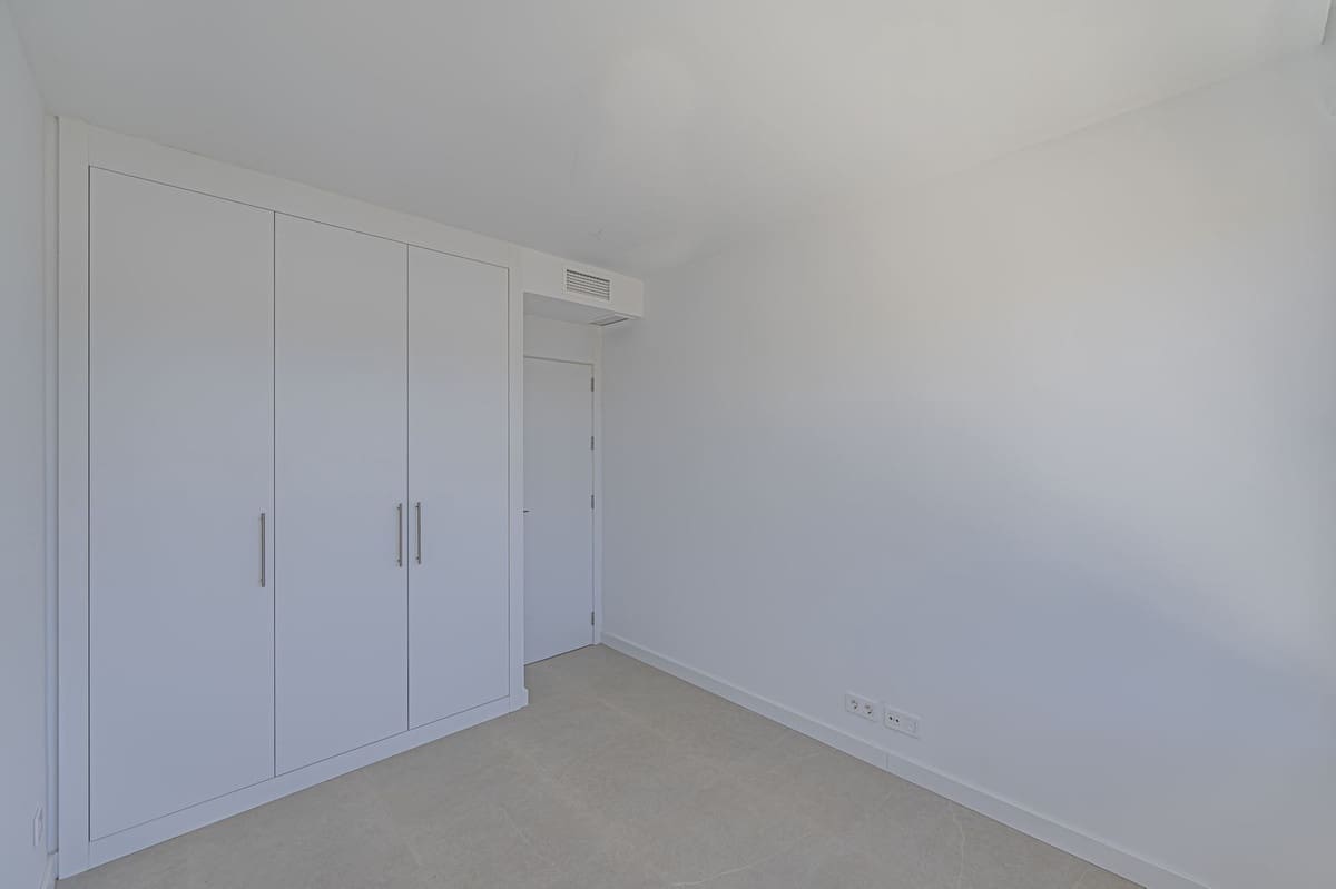 4 sypialnia Dom na sprzedaż w New Golden Mile z basenem garażem - 1 065 000 € (Ref: 10041657)