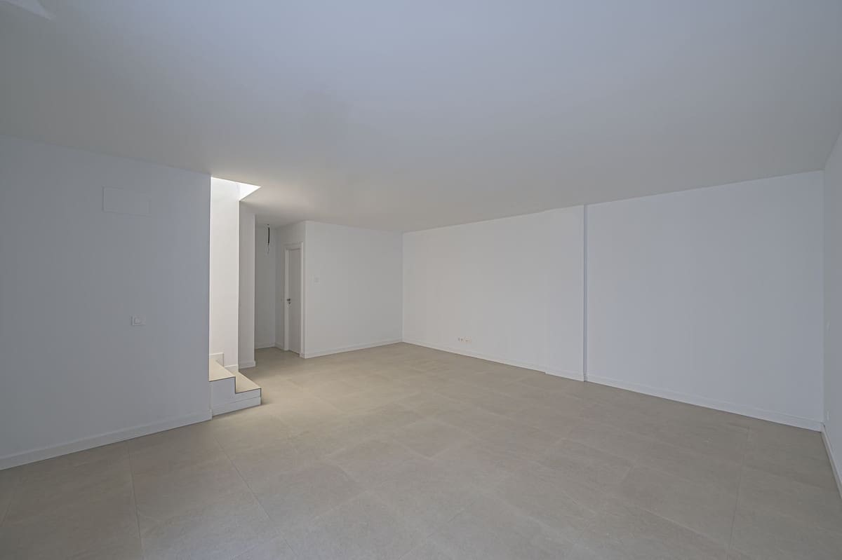 4 sypialnia Dom na sprzedaż w New Golden Mile z basenem garażem - 1 065 000 € (Ref: 10041657)