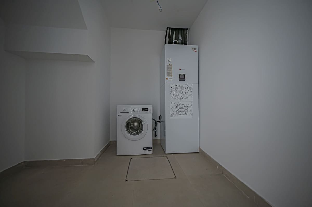 4 sypialnia Dom na sprzedaż w New Golden Mile z basenem garażem - 1 065 000 € (Ref: 10041657)