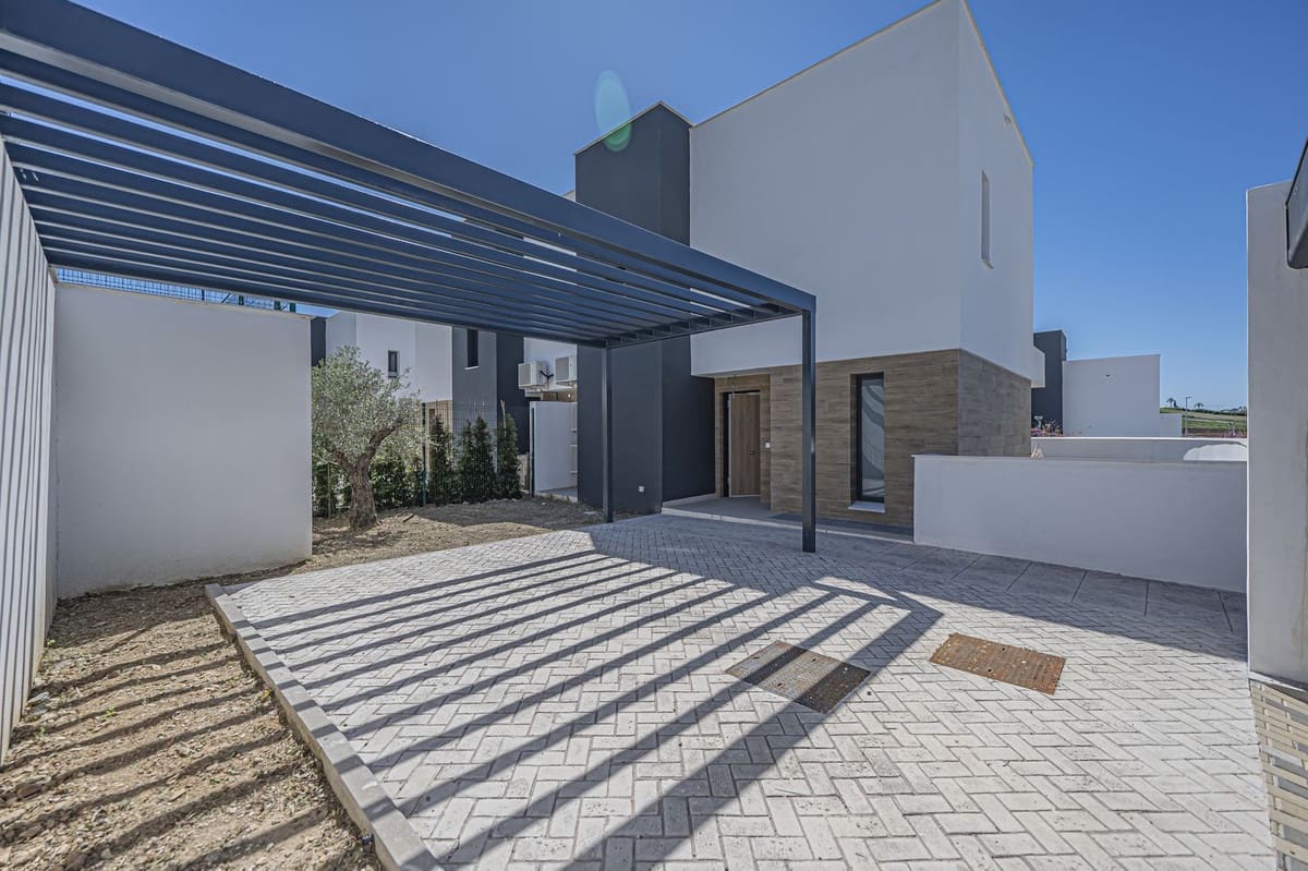 4 sypialnia Dom na sprzedaż w New Golden Mile z basenem garażem - 1 065 000 € (Ref: 10041657)