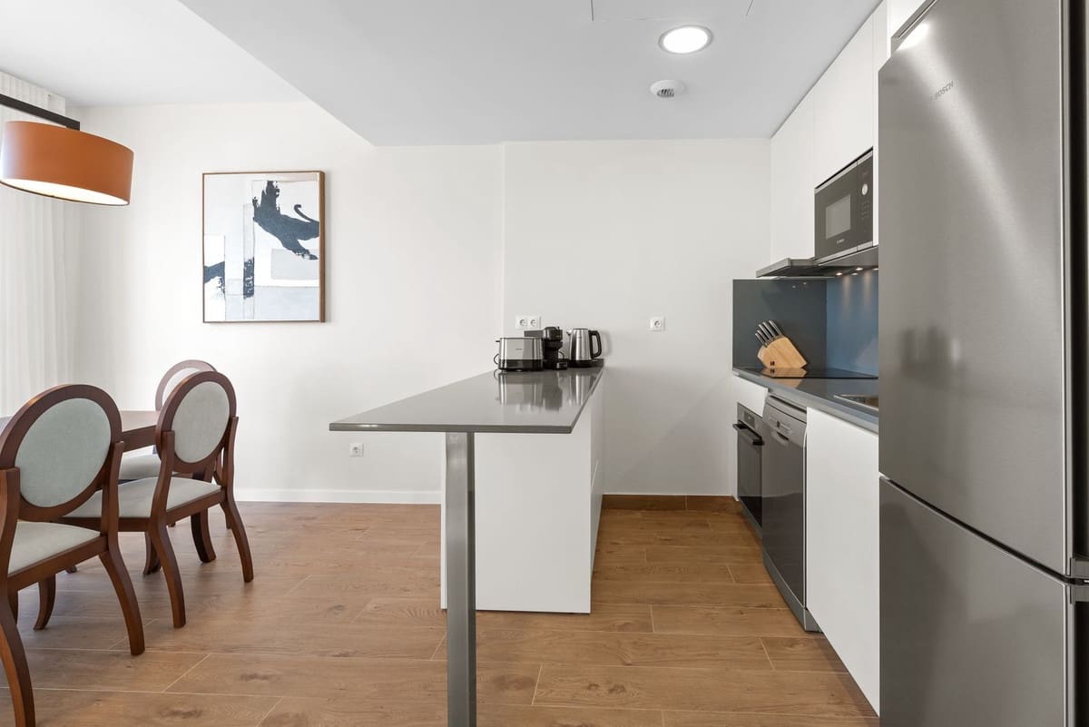 3 sovrum Lägenhet till salu i Estepona med pool garage - 640 000 € (Ref: 10041660)