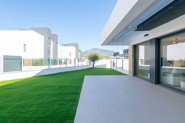 3 makuuhuone Omakotitalo myytävänä paikassa Atalaya-Isdabe, Estepona mukana uima-altaan 
autotalli - 950 000 € (Ref: 10041661)