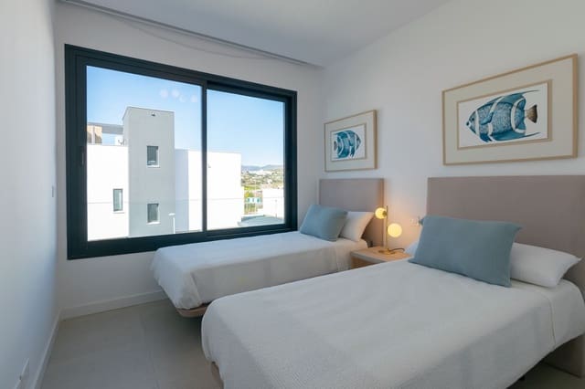 3 makuuhuone Omakotitalo myytävänä paikassa Atalaya-Isdabe, Estepona mukana uima-altaan 
autotalli - 950 000 € (Ref: 10041661)