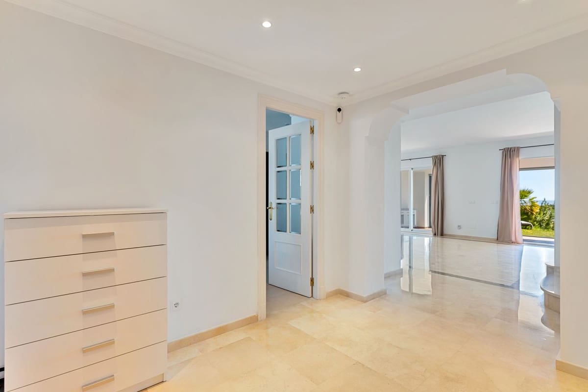 3 bedroom Townhouse for sale in Atalaya-Isdabe with pool garage - € 899,000 (Ref: 10041662)