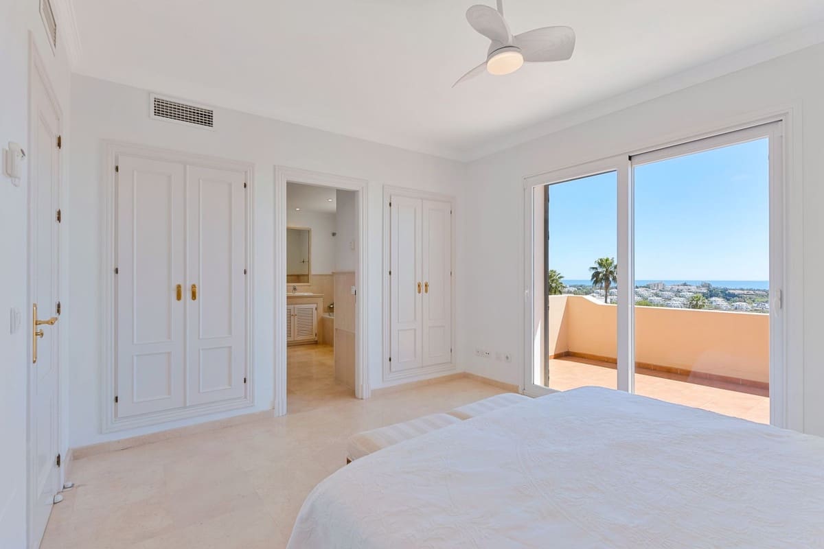 3 bedroom Townhouse for sale in Atalaya-Isdabe with pool garage - € 899,000 (Ref: 10041662)