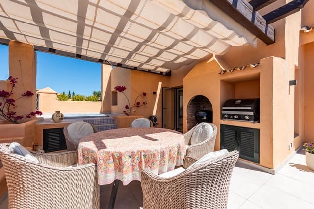 3 bedroom Apartment for sale in Atalaya-Isdabe, Estepona with pool garage - € 849,000 (Ref: 10041663)