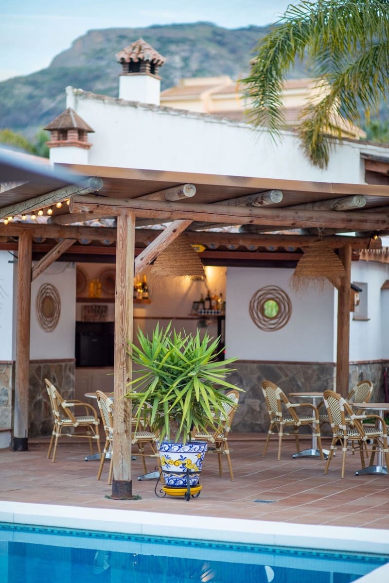 4 bedroom Villa for sale in Alhaurin el Grande with pool garage - € 845,000 (Ref: 10041668)