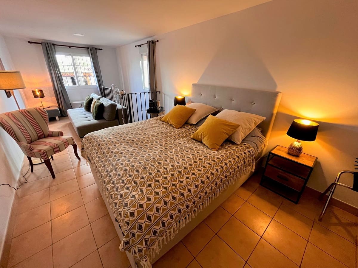 4 bedroom Villa for sale in Alhaurin el Grande with pool garage - € 845,000 (Ref: 10041668)
