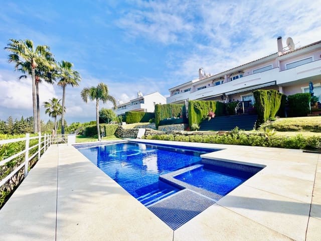 3 makuuhuone Omakotitalo myytävänä paikassa Atalaya-Isdabe, Estepona mukana uima-altaan 
autotalli - 795 000 € (Ref: 10041669)