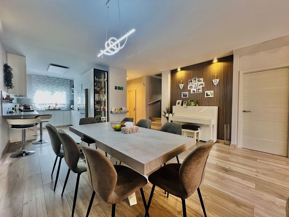 3 soveværelse Byhus til salg i Atalaya-Isdabe med swimmingpool garage - € 795.000 (Ref: 10041669)