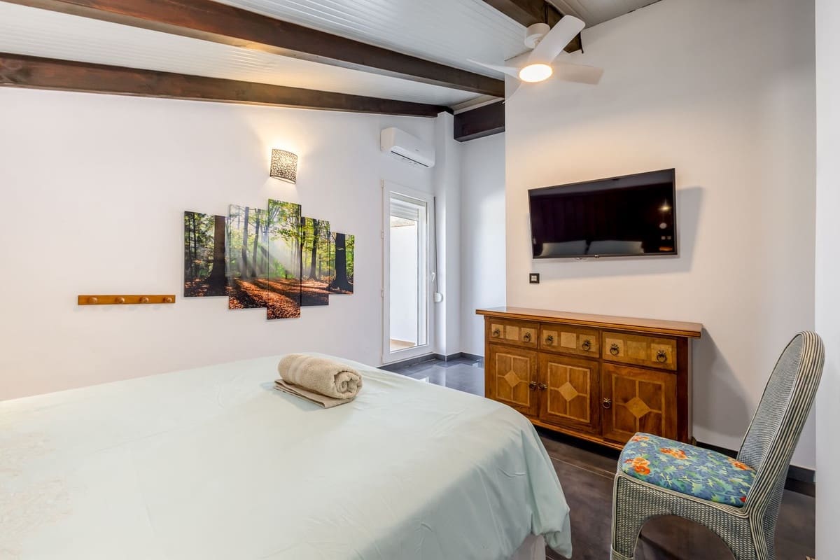 6 Zimmer Villa zu verkaufen in Alhaurin el Grande mit Pool Garage - 755.000 € (Ref: 10041672)