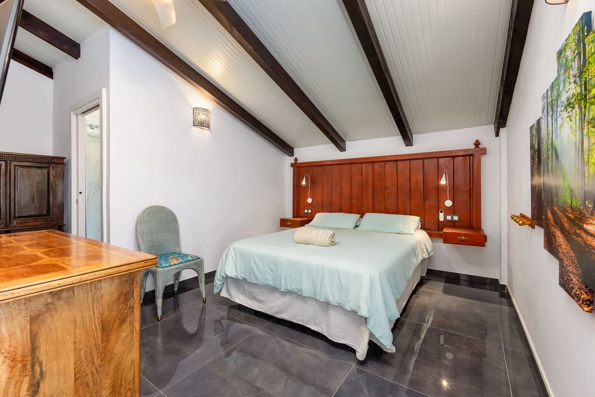 6 Zimmer Villa zu verkaufen in Alhaurin el Grande mit Pool Garage - 755.000 € (Ref: 10041672)